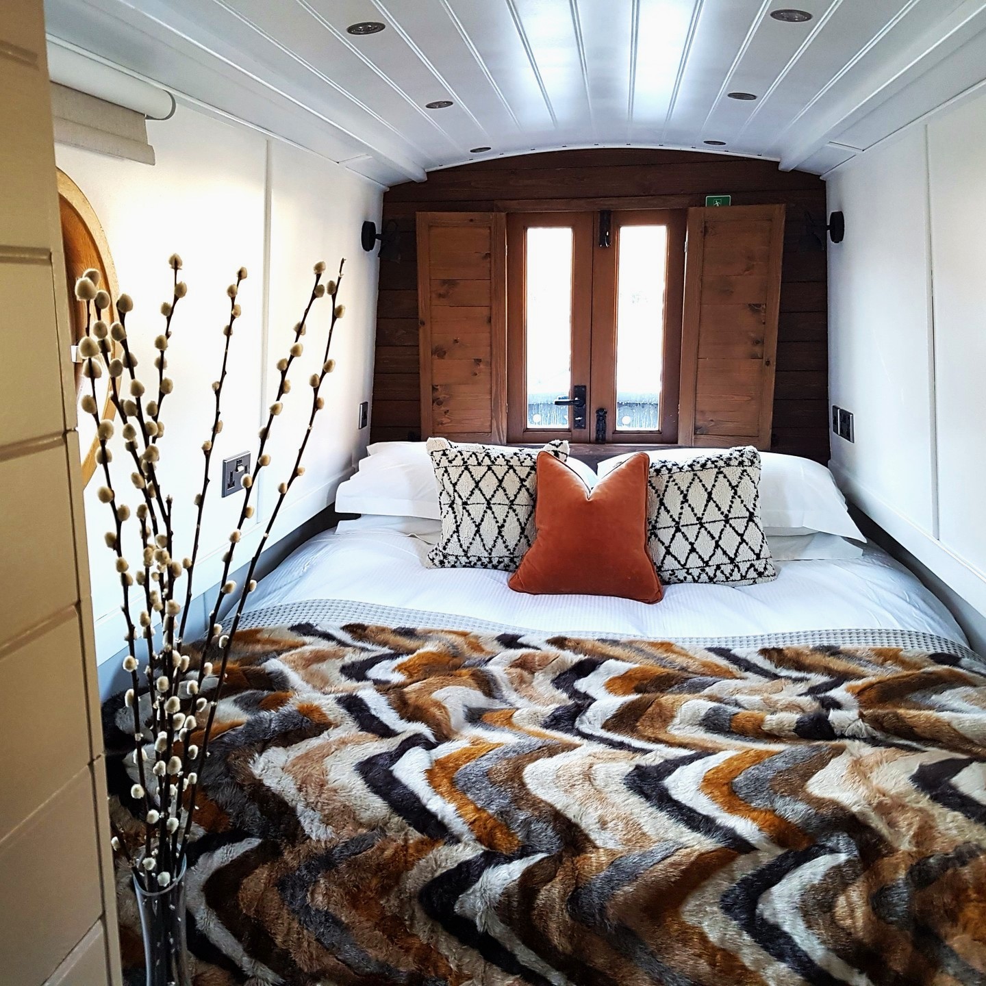 Narrowboat bed styled by Skipperlings